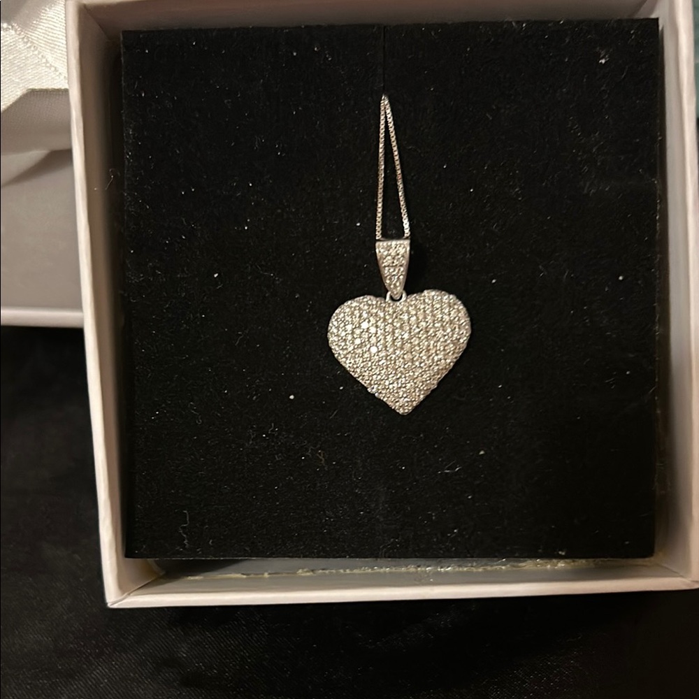Diamond Heart Pendant Necklace